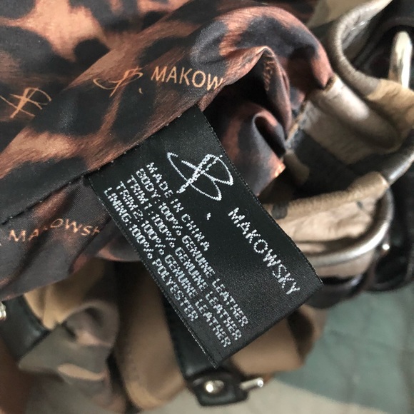 B Makowsky leather camp shoulder purse - Picture 2 of 8